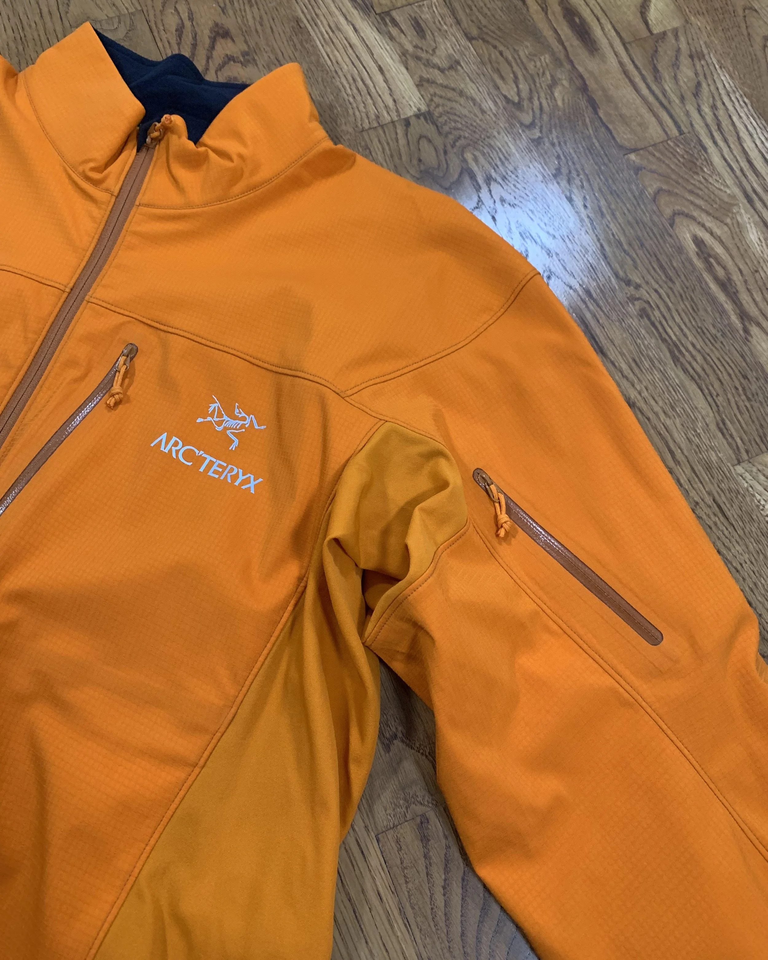 Vintage Arc'teryx Sigma SL Pumpkin Jacket (Size XL) — RootsBK